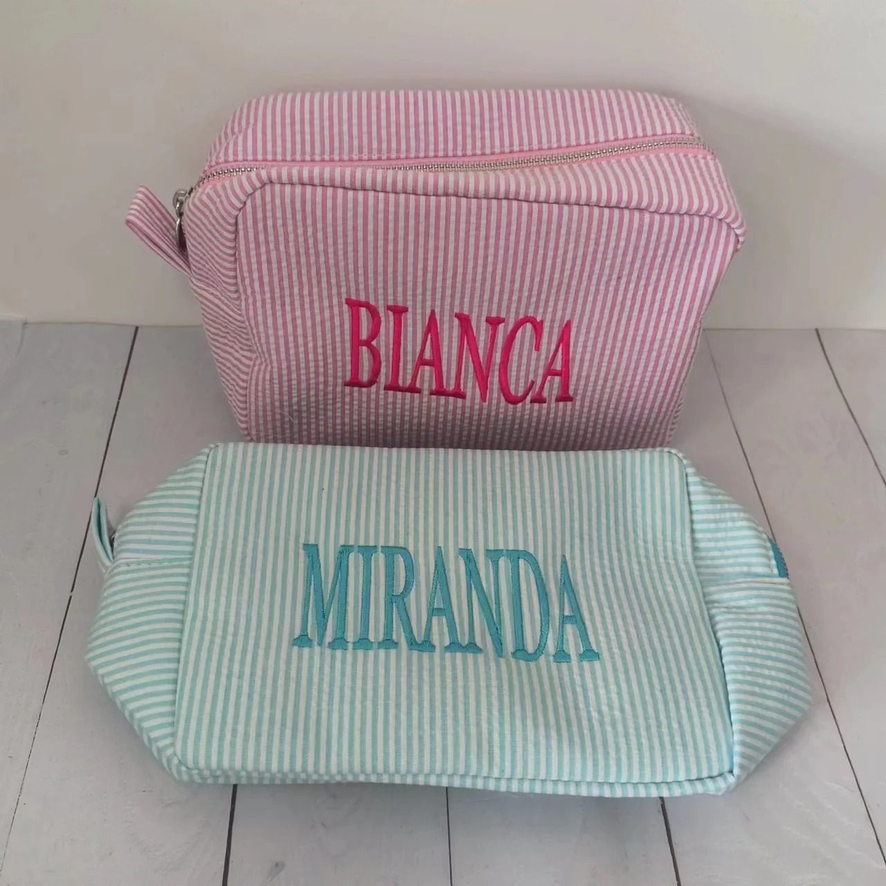 Monogram Custom Case - Tas Perlengkapan Mandi Monogram Nama Kustom