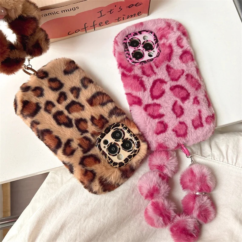 Phone Cases Iphone 14 - Casing Telepon dengan Lensa Berbahan Bulu