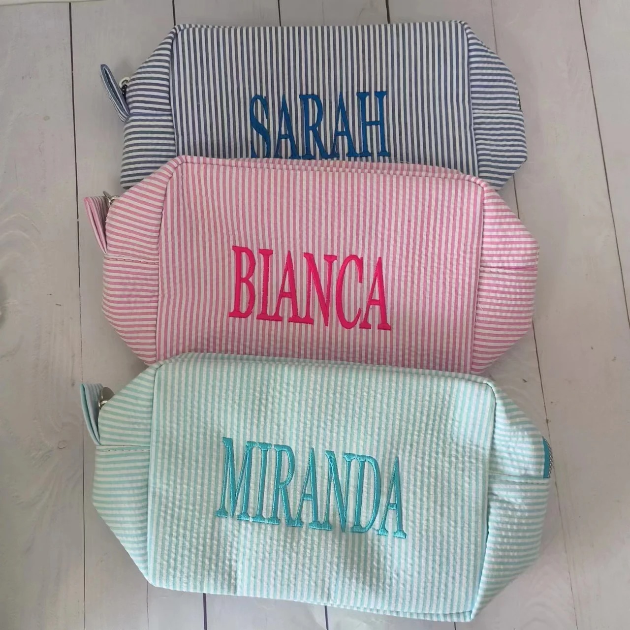 Tas Perlengkapan Mandi Monogra - Monogram Custom Case ulasan dan harga